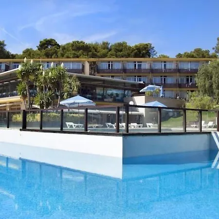 Standard Mit Schwimmbad By Interhome Apartamento *